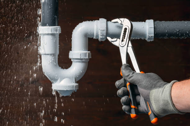 Professional Plumbing technician working in Covington, OK